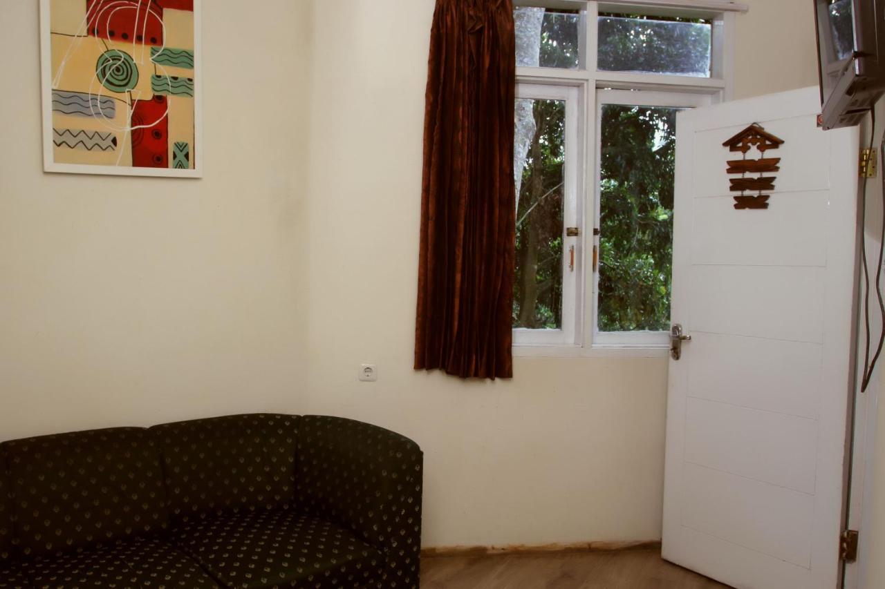 Bantal Guling Villa Lembang Exterior foto