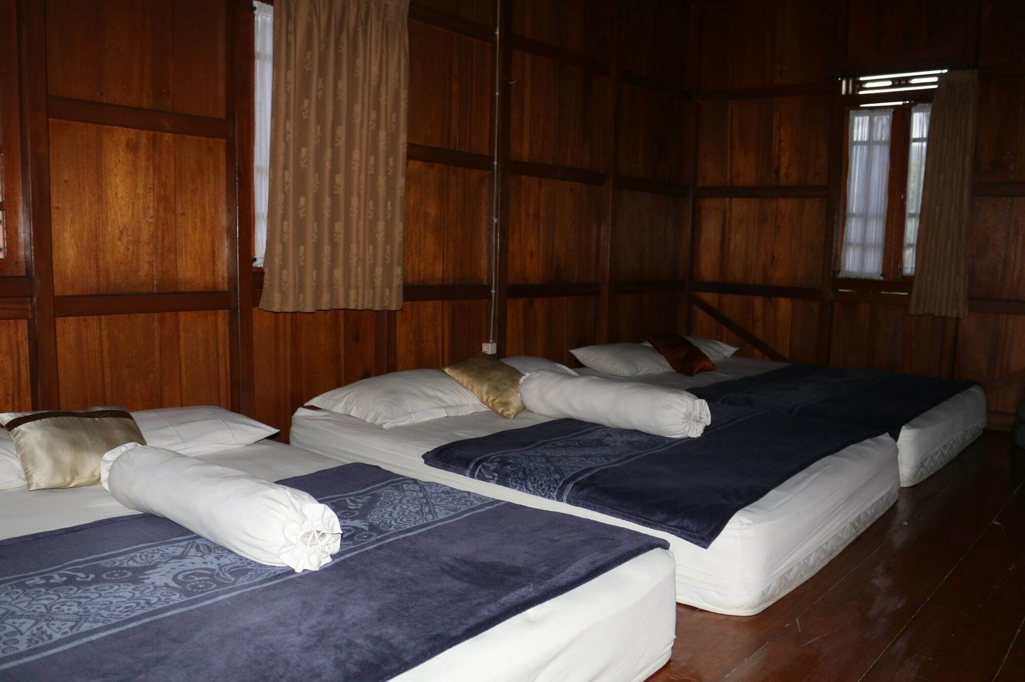 Bantal Guling Villa Lembang Exterior foto
