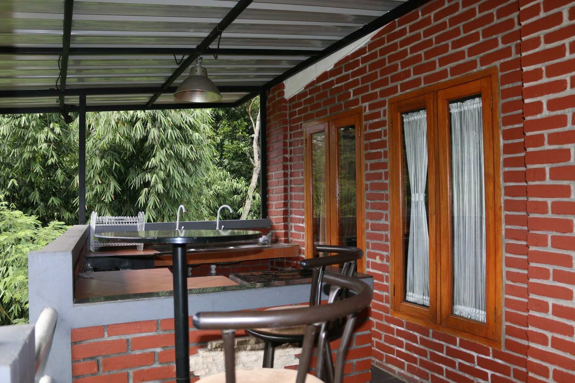 Bantal Guling Villa Lembang Exterior foto